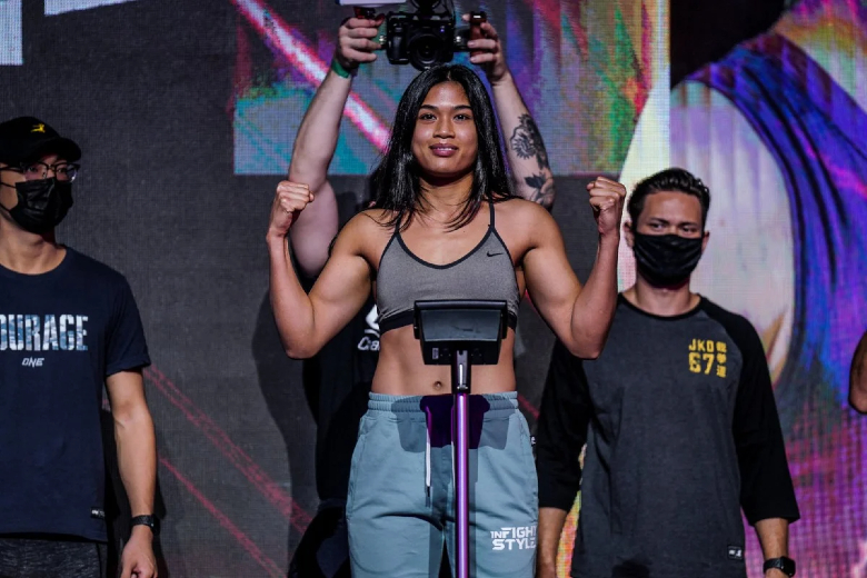 Allycia Rodrigues is too balanced at the check before the One Championship Fight Night 5 - Photo 2
